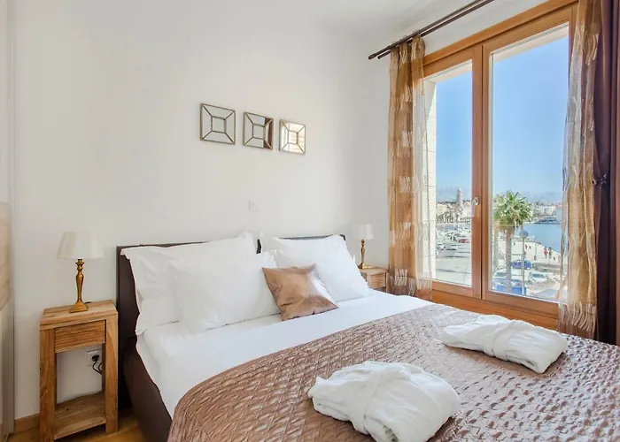 New Luxury Apartment Nives On Seaside