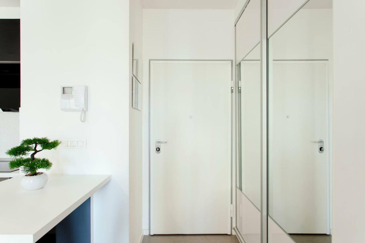 New Luxury Nives On Seaside Apartman *