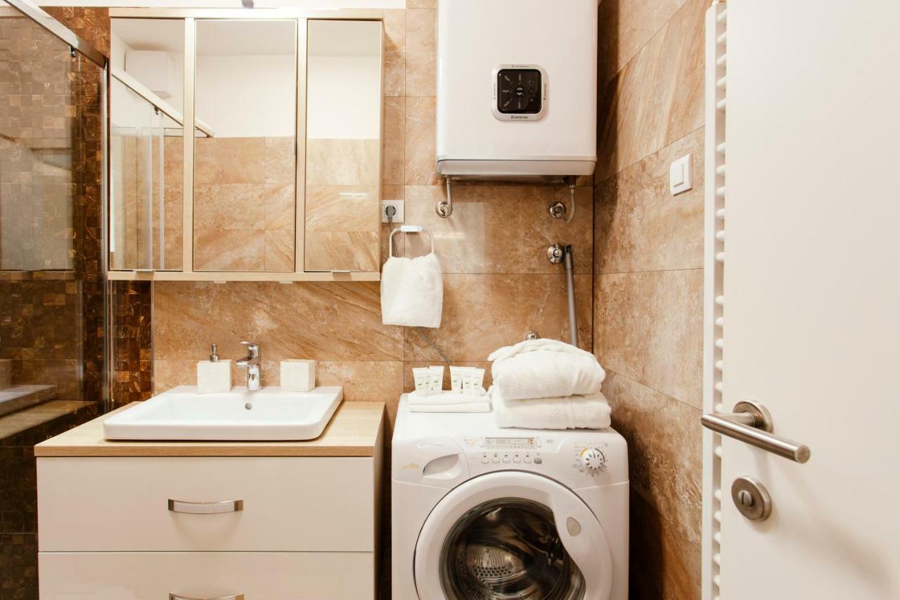 Apartman New Luxury Nives On Seaside Split